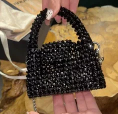 حقيبة الكريستال الحر – لمسة فخامة لا تقاوم