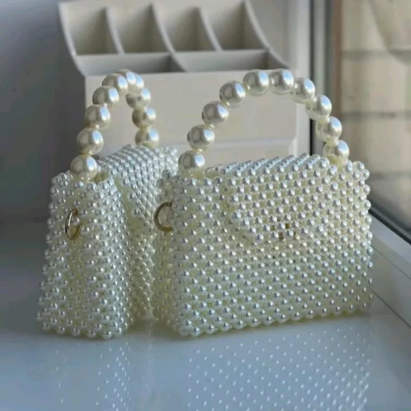 حقيبة اللؤلؤ الفاخرة – لمسة من الأناقة اليومية