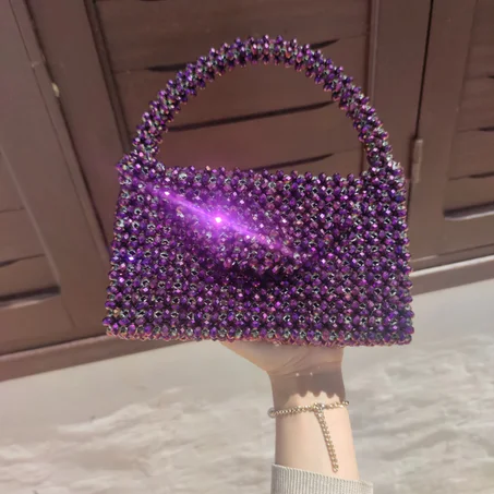 حقيبة الكريستال الحر – لمسة فخامة لا تقاوم