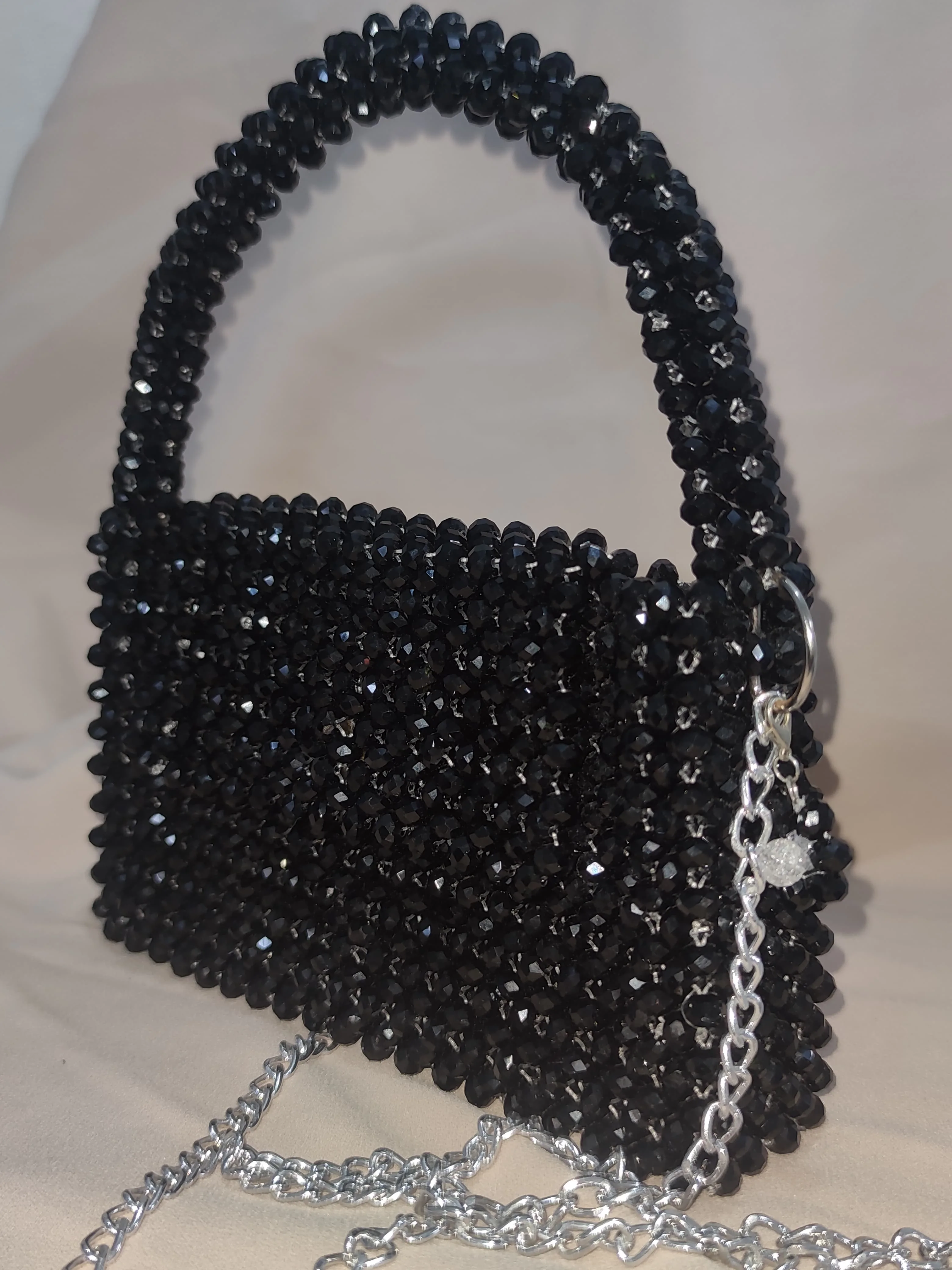 حقيبة الكريستال الحر – لمسة فخامة لا تقاوم