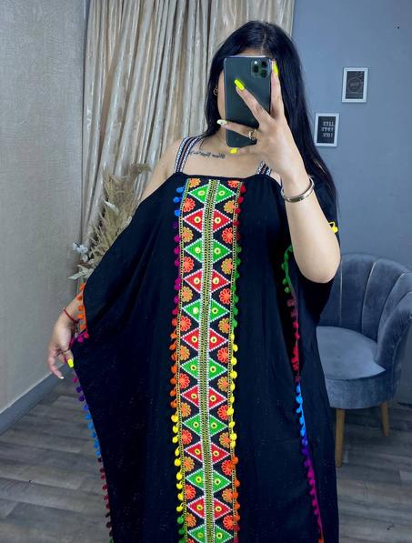 فراشة انيقة