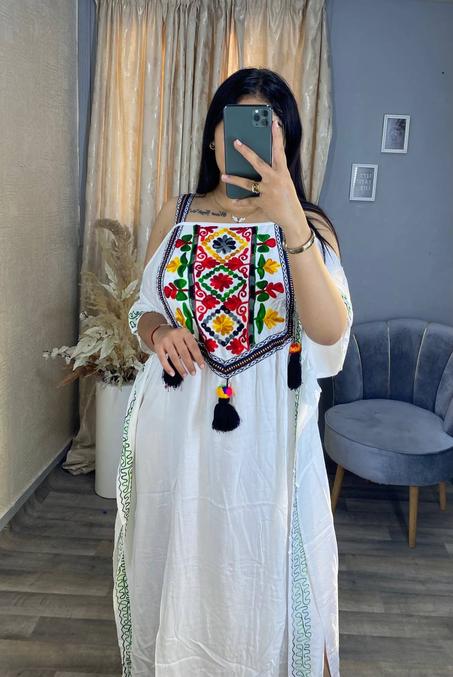 فراشة  بالشوشات