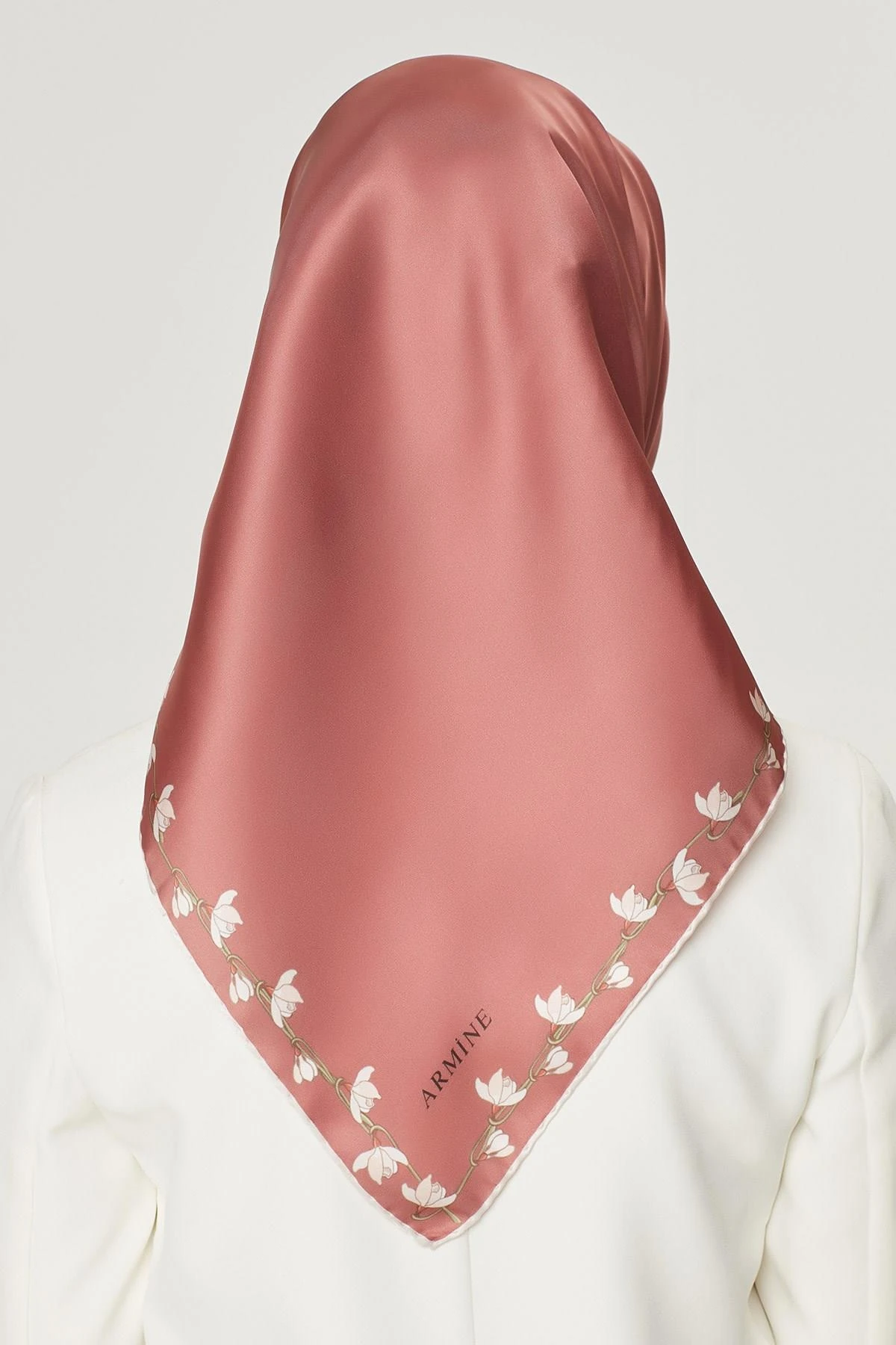stores/251da19df4ea3c7ea1fd99fbef02505b/products/CGsuQKGf0ojv1VKfPlXICNqdsGAyMlebQfCpalRu.webp