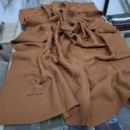 CHALE PIERRE CARDIN NAIA/963