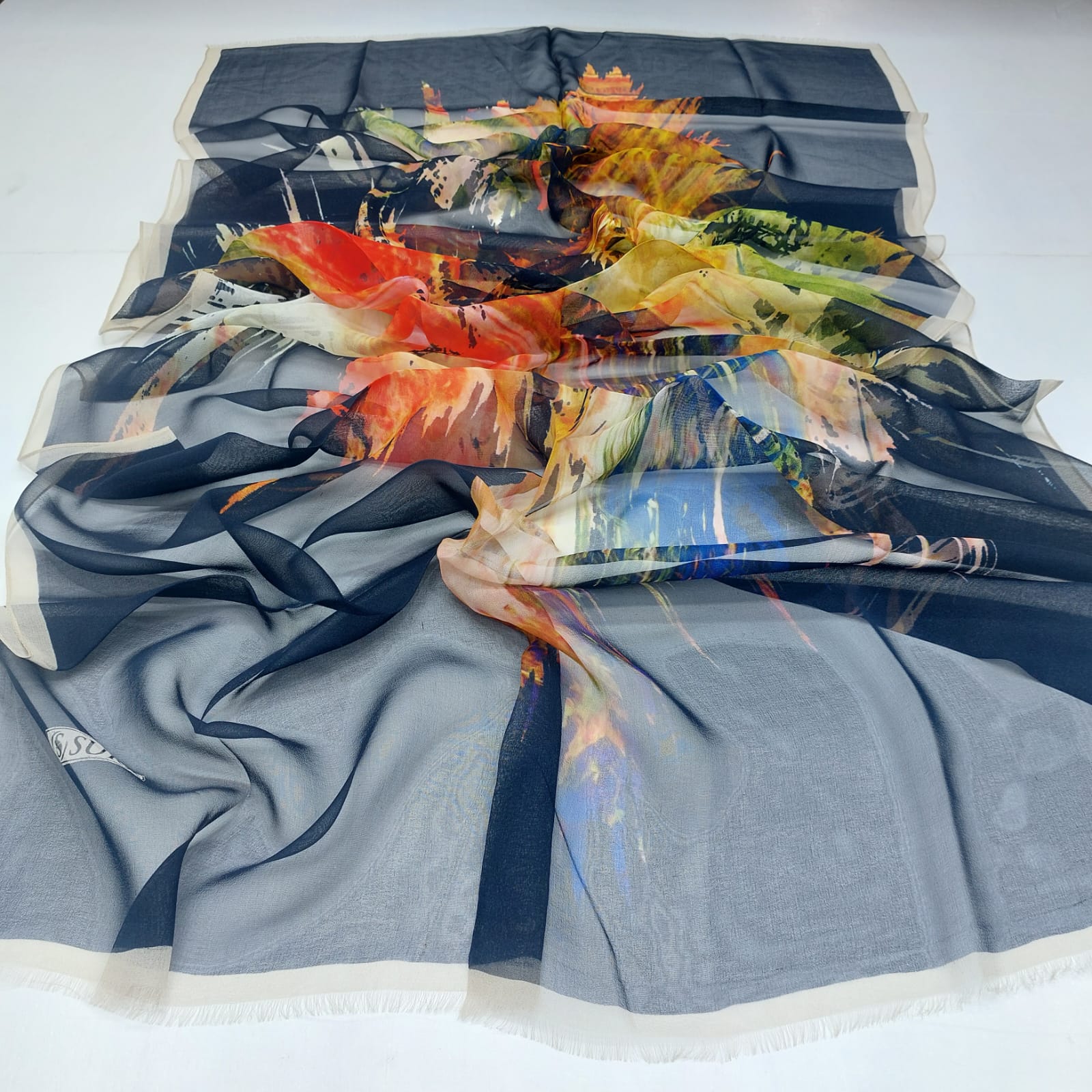 stores/251da19df4ea3c7ea1fd99fbef02505b/products/R3g5qjdxl7G1yGr88KHm7NYwc832gEyKhBLBbE9R.jpg