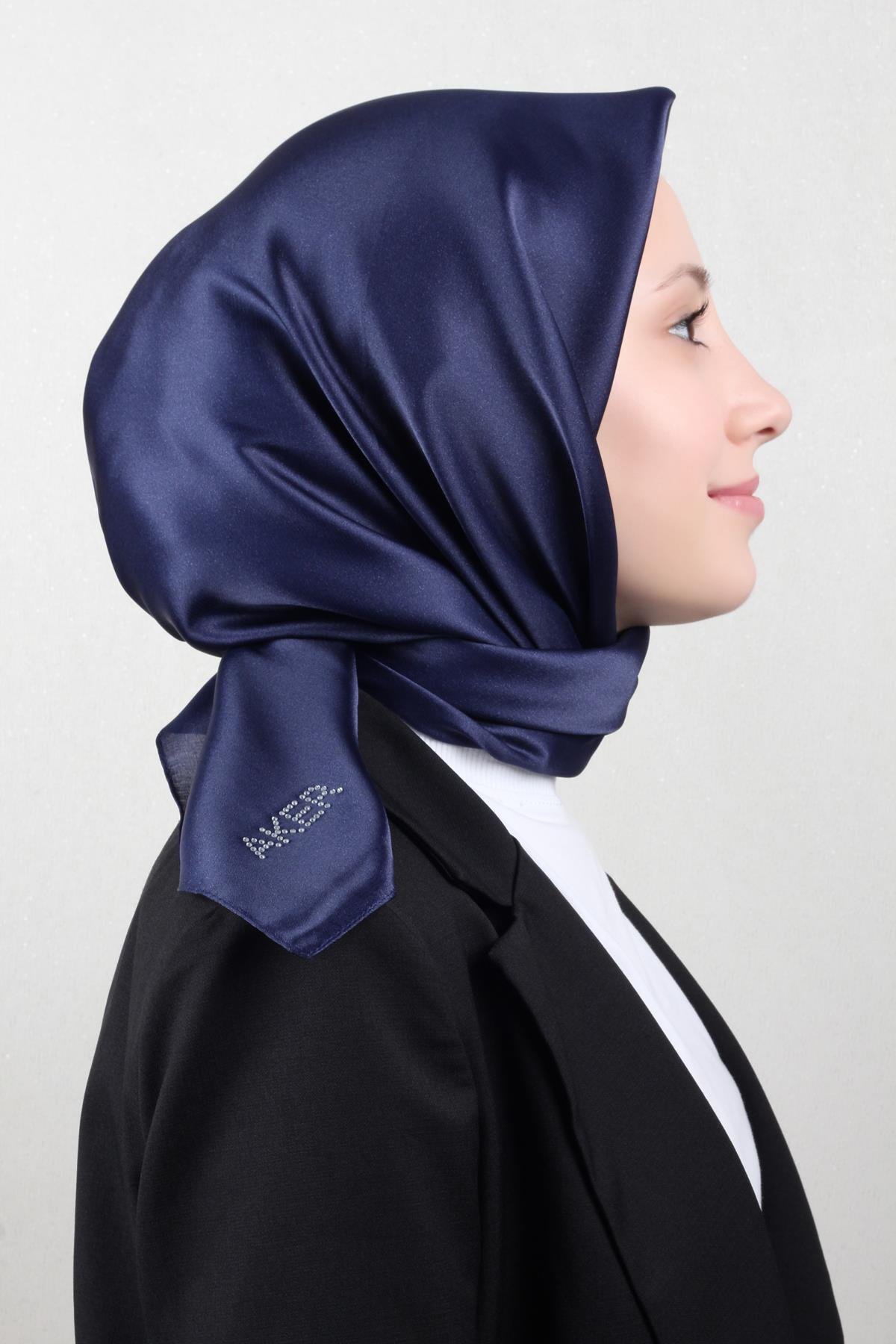stores/251da19df4ea3c7ea1fd99fbef02505b/products/fXfG9mYX9enU3h5JJ5ZB4u0OrHN3Rota0pAJmG1L.jpg