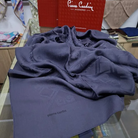 FOULARD PIERRE CARDIN /994