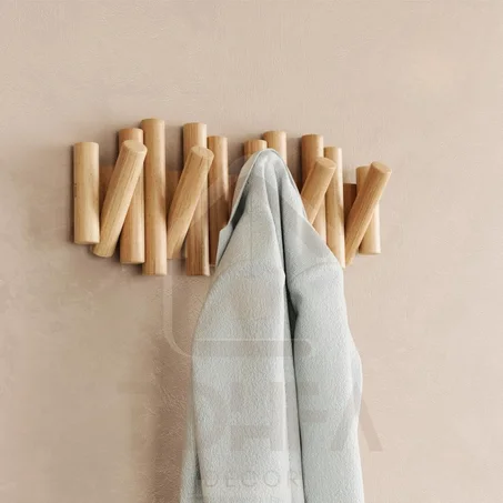 Porte-Manteau Mural en Bois – حل أنيق للتنظيم