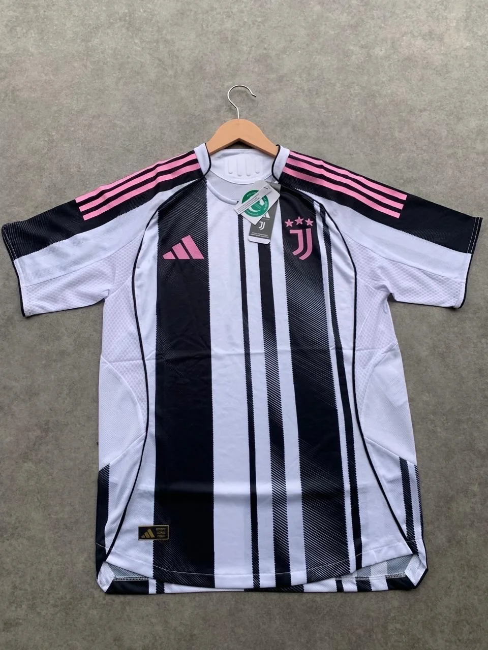 Juventus 24/25 Home Kit - Player Edition