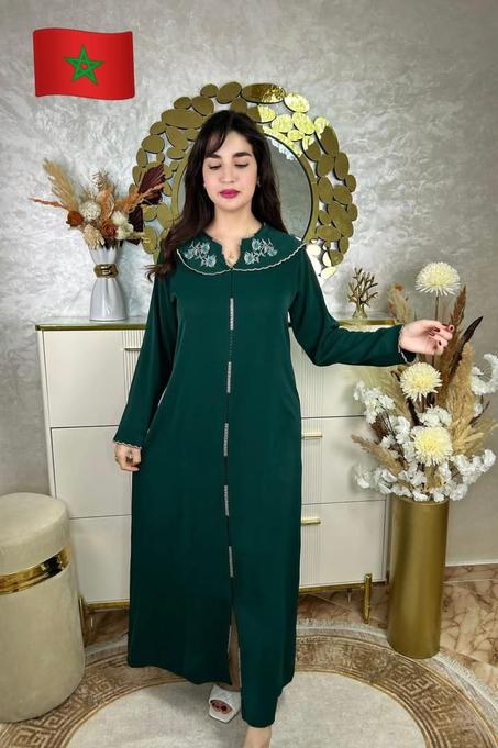 قفطان  أنيق ومصمم  بفصالة  مثالية للأفراح والمناسبات الخاصة