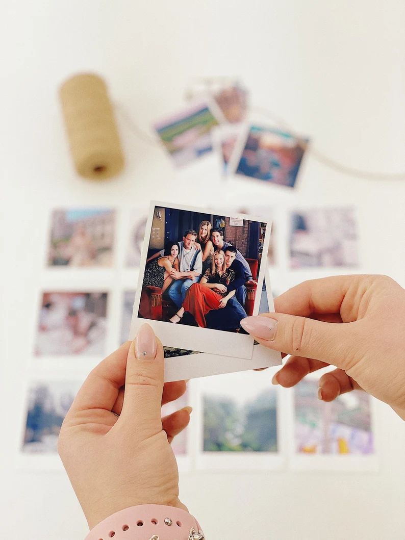 طباعة صورك على هيئة بولارويد (9cm × 9cm)