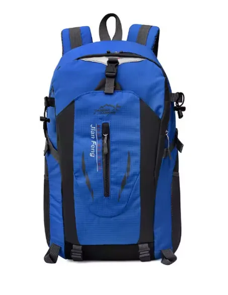 لباس عصري يجمع بين الاناق  و الرقي