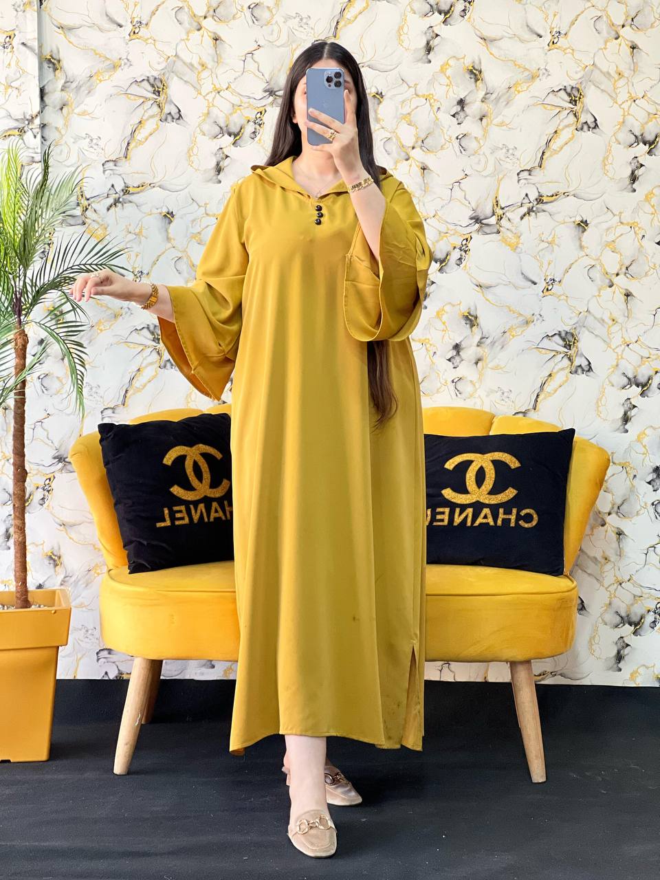 jaune