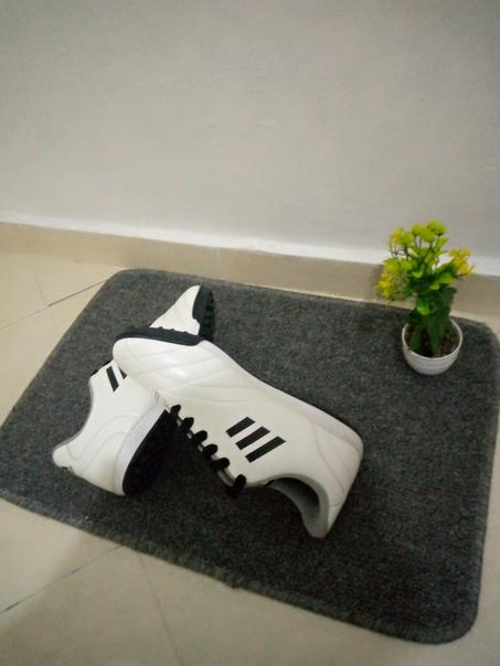 ⚽️🔥 انطلق إلى القمة مع حذاء كرة القدم المثالي! 🔥⚽️