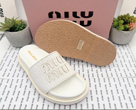 شّـلايك Miu Miu 👡✨