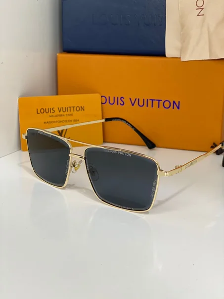 Lunette Luis vuitton