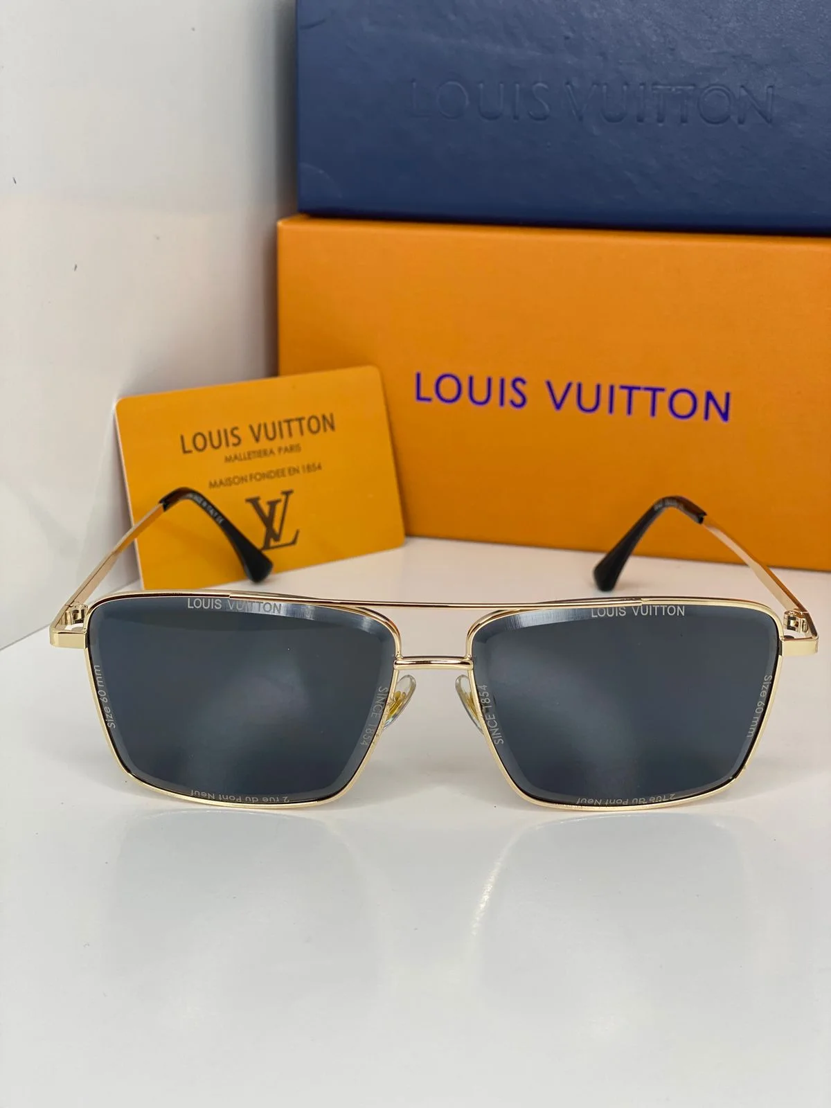 Lunette Luis vuitton