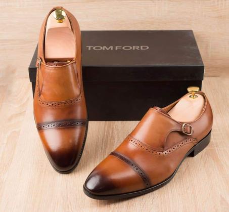 SOULIERS AUTHENTIQUES