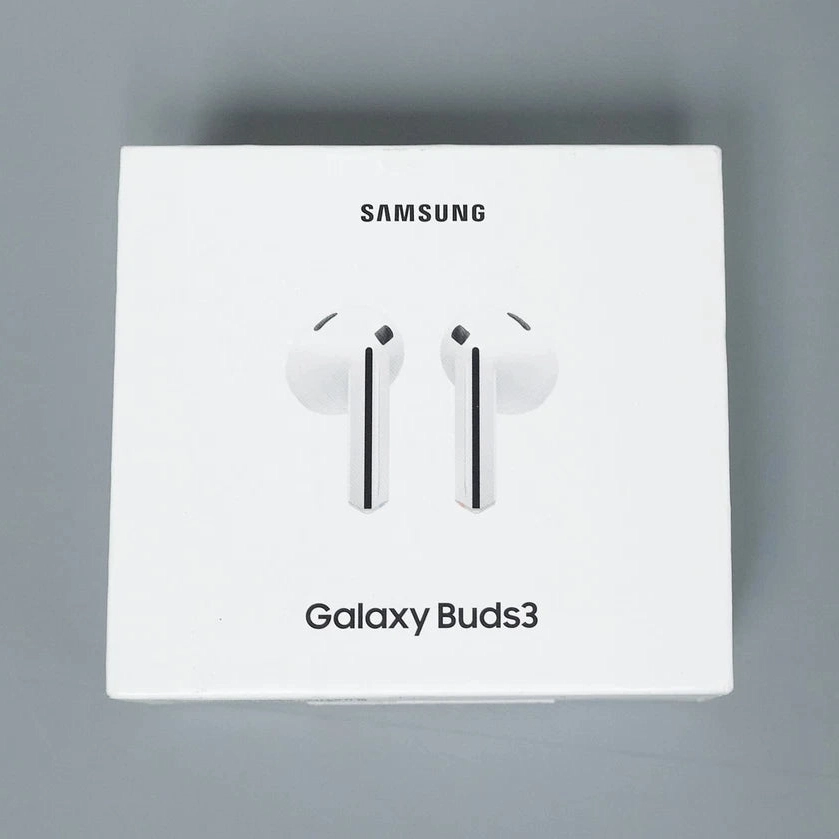 Écouteurs Buds 3 – Son Clair & Design Élégant