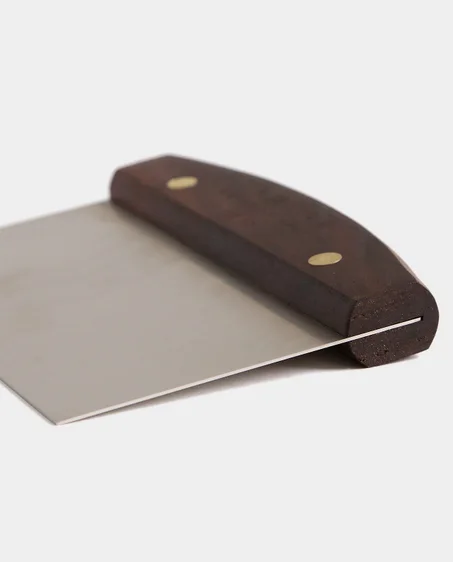 Racloir et coupe-pâte professionnel en acier