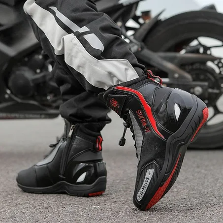 CHAUSSURES et BOTTES