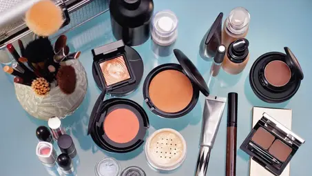 منتجات التجميل والعناية الشخصية