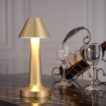 Lampe​ De Table Pyramide