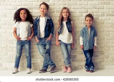 ملابس الأطفال