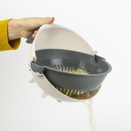 COUPE LEGUME AVEC PASSOIRE INTEGREE 8 EN 1