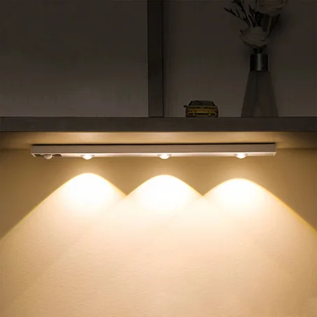 مصباح LED لاسلكي