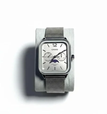 كاسيو Moon Phase.