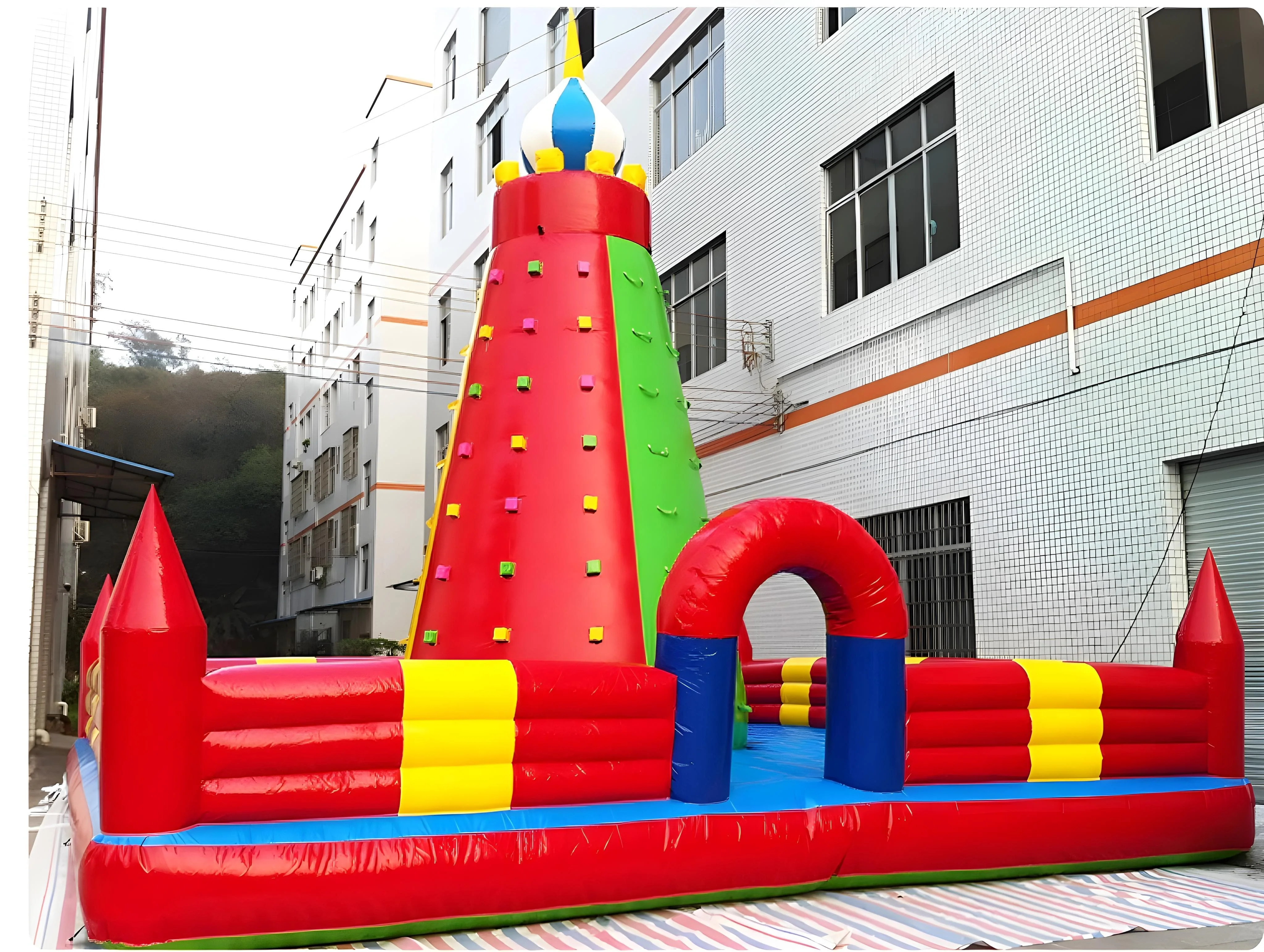 Pyramid gonflable 6m