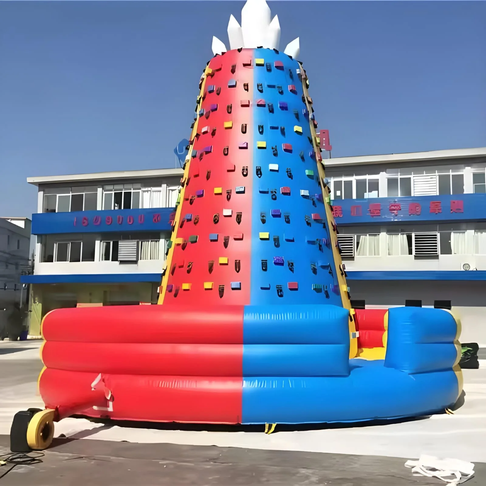 Pyramid gonflable 6m