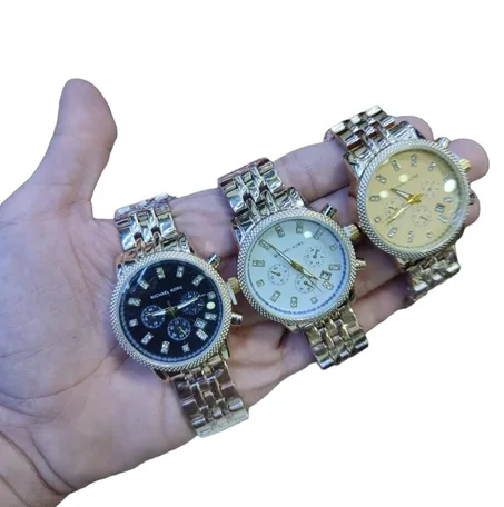 الساعات النسائية