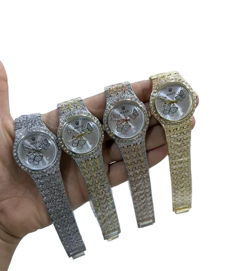 الساعات النسائية