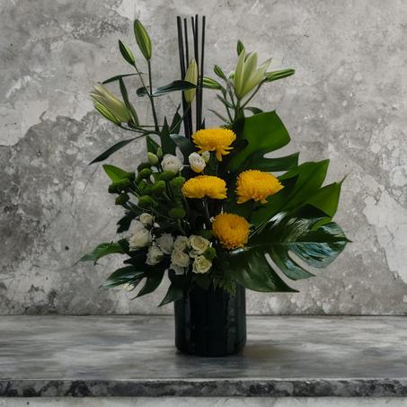 Éclat & Élégance – Composition Florale Moderne