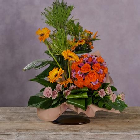 Arrangement Floral Coloré – Roses Oranges & Gerberas Jaunes