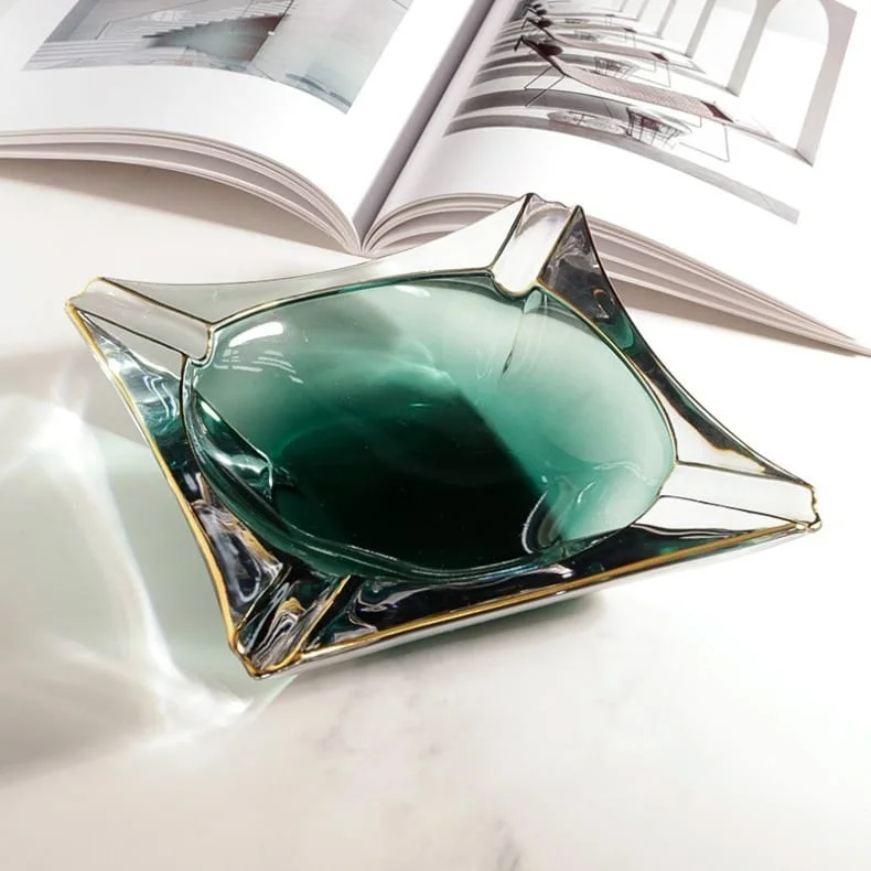 Cendrier de luxe au design créatif