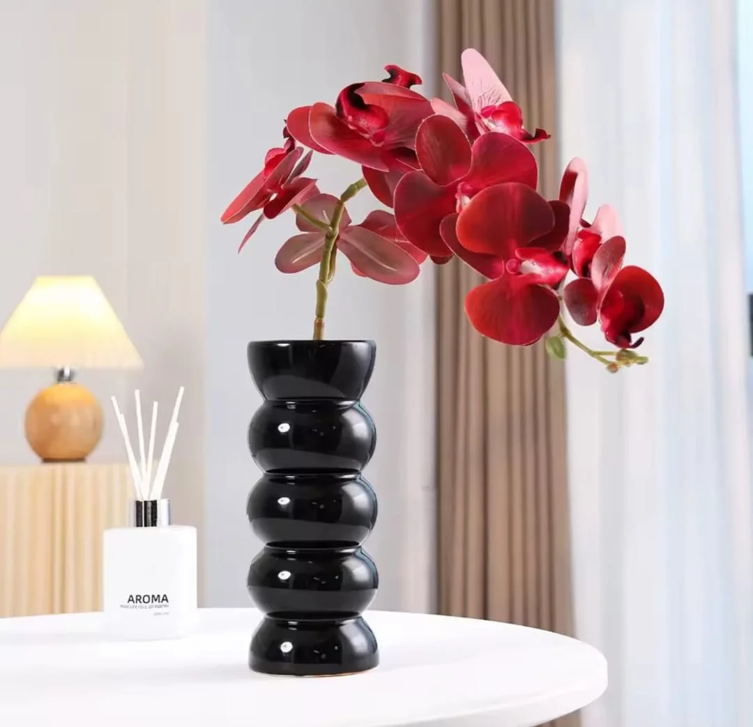 Vase noir décoratif en porcelaine Briant  ( sans fleur )