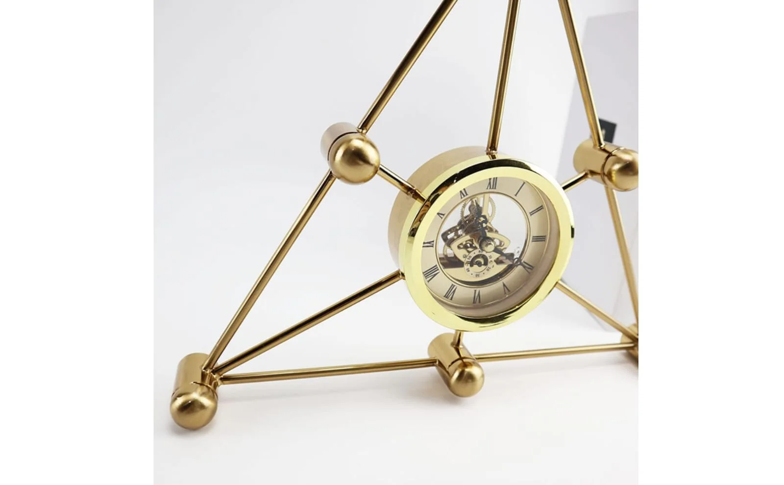 Horloge Pyramidale Design Sculptural & Vintage