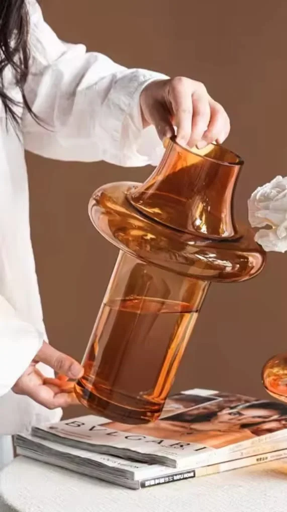 Vase chic marron en porcelaine