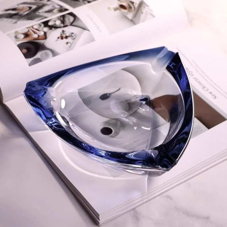 Cendrier de luxe au design créatif