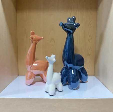 3 girafes décorative en porcelaine