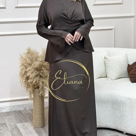Ensemble " haut + jupe "