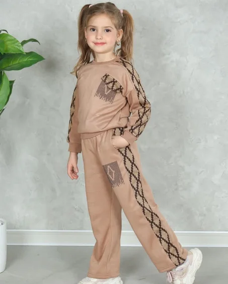 Modèle d'hiver beige