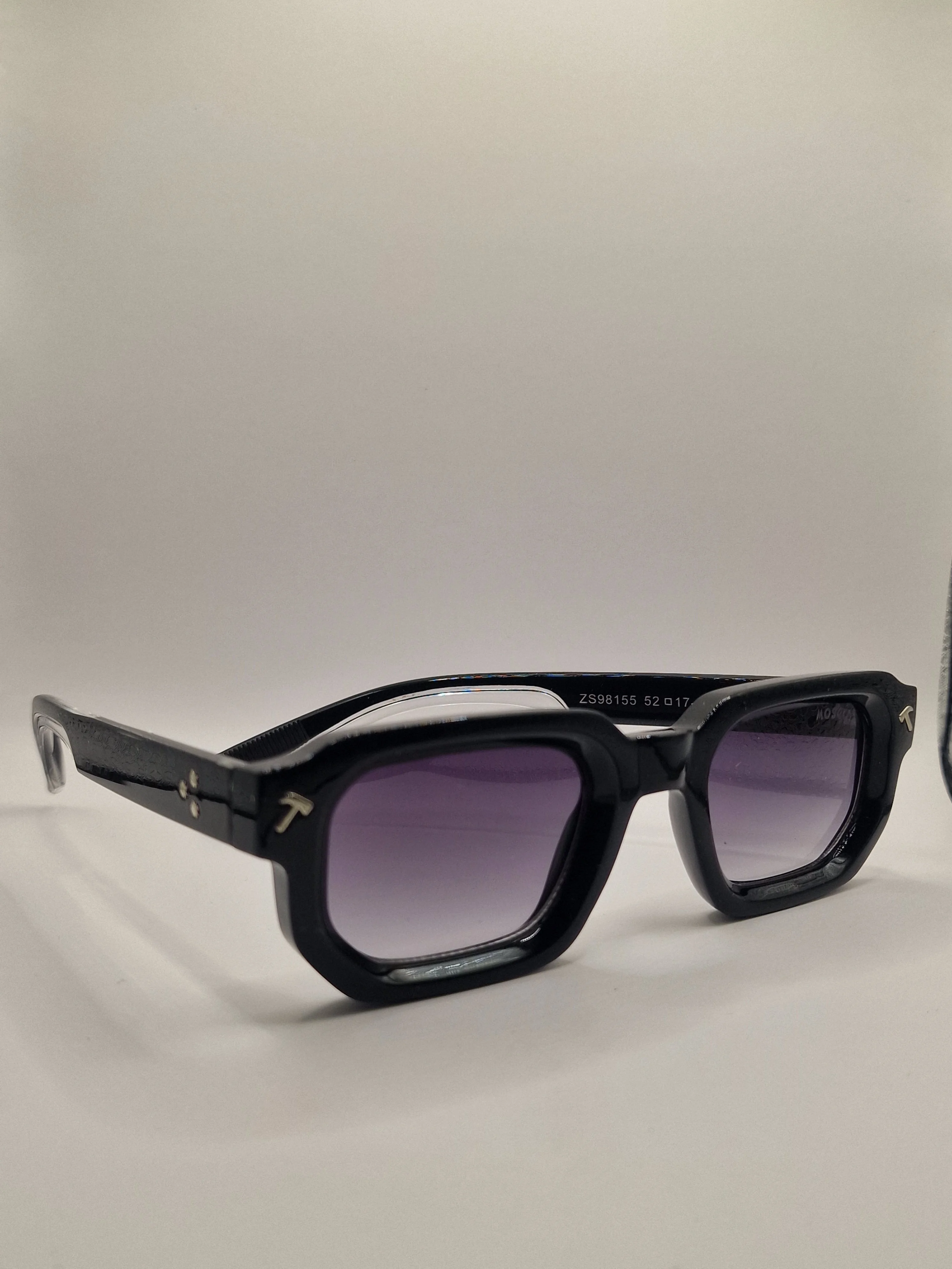 MOSCOT