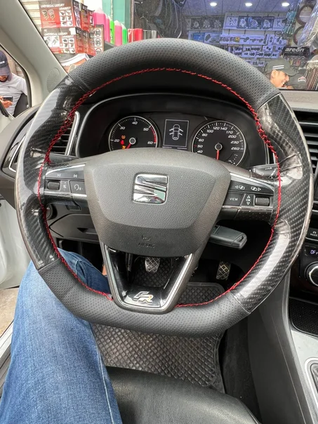 غطاء عجلة القيادة كاربون CACHE VOLANT CARBON