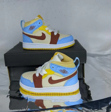 Jordan 1 Mid