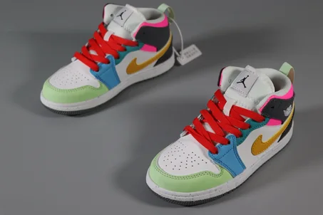 Jordan 1 Mid