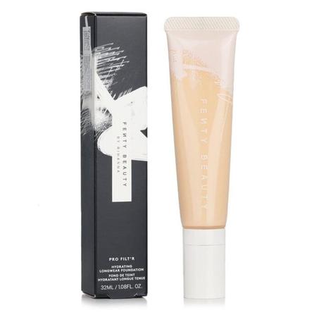 كريم أساس برو فيلتر المرطب طويل الأمد من فنتي بيوتي باي ريهانا